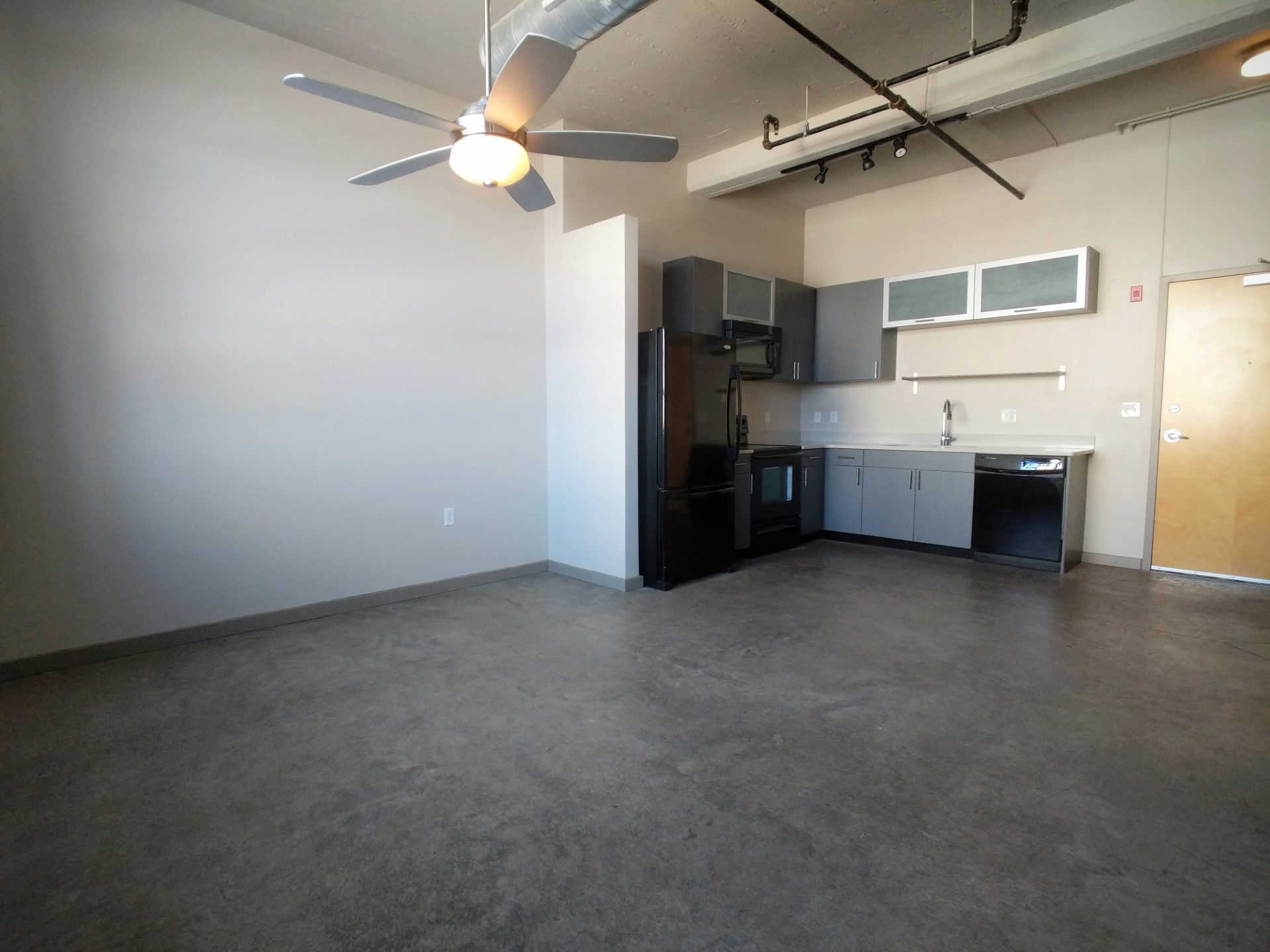 8125 Michigan Ave. #411