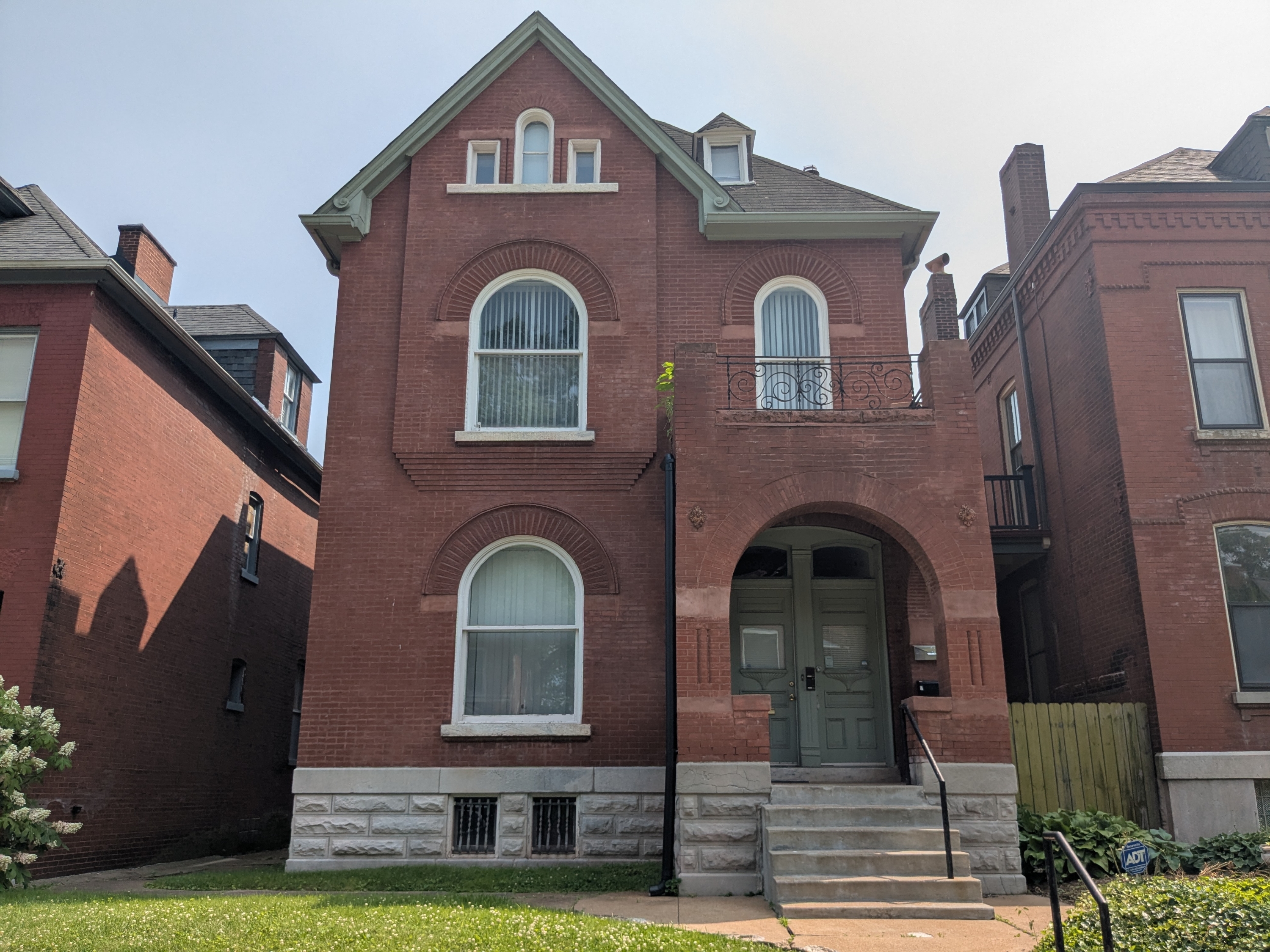 3308 Shenandoah Ave. #B